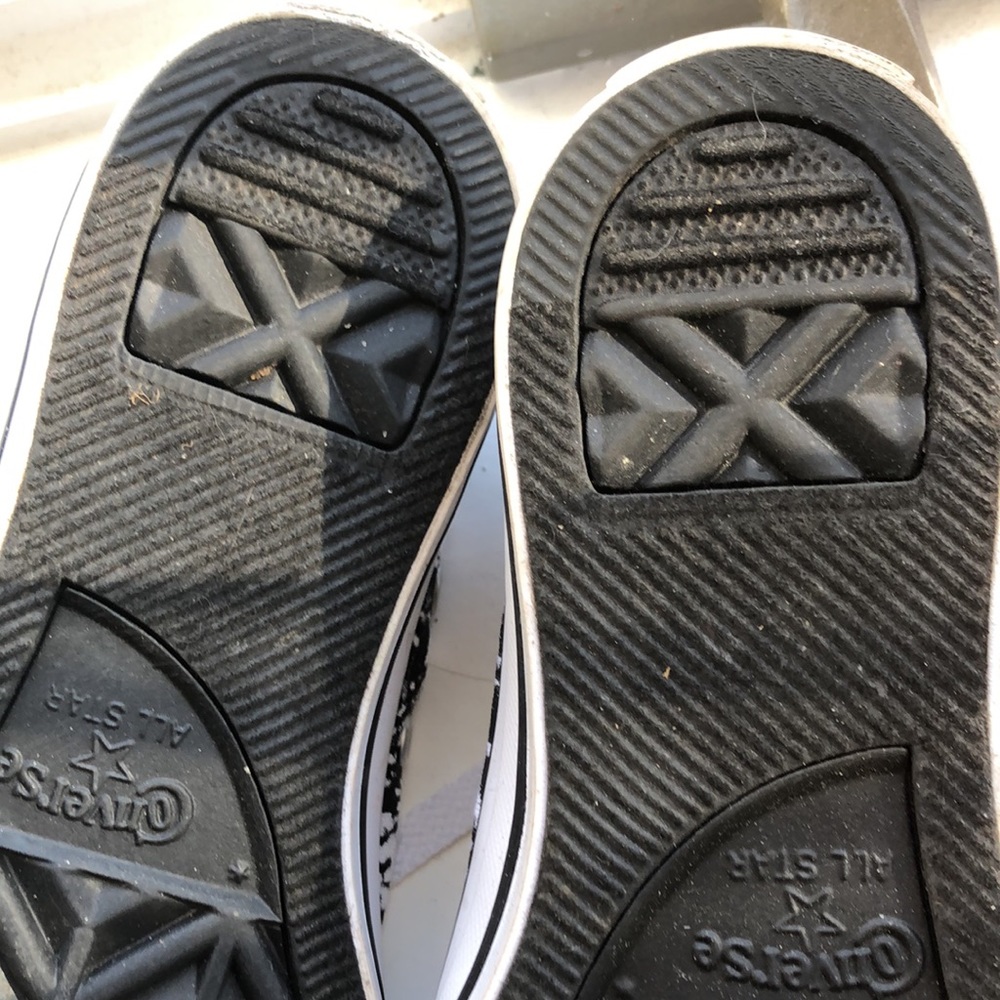 CONVERSE CHUCK TAYLOR ALL STAR SNEAKERS - Picture 11 of 16